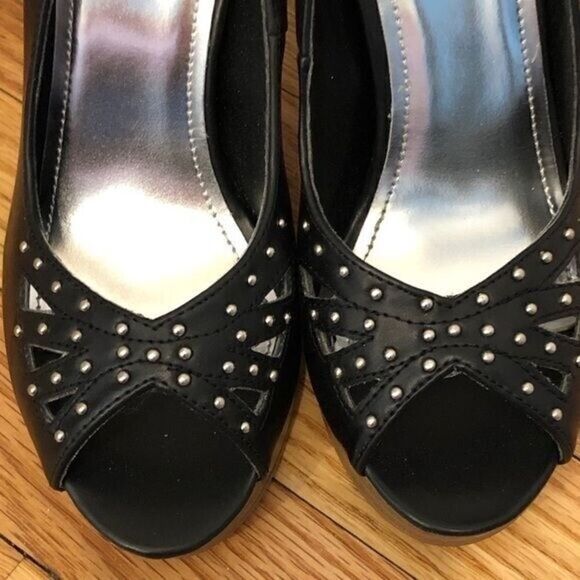 NEW black vegan leather platform peeptoe heels 5.5 Mandee cutout - Picture 3 of 12